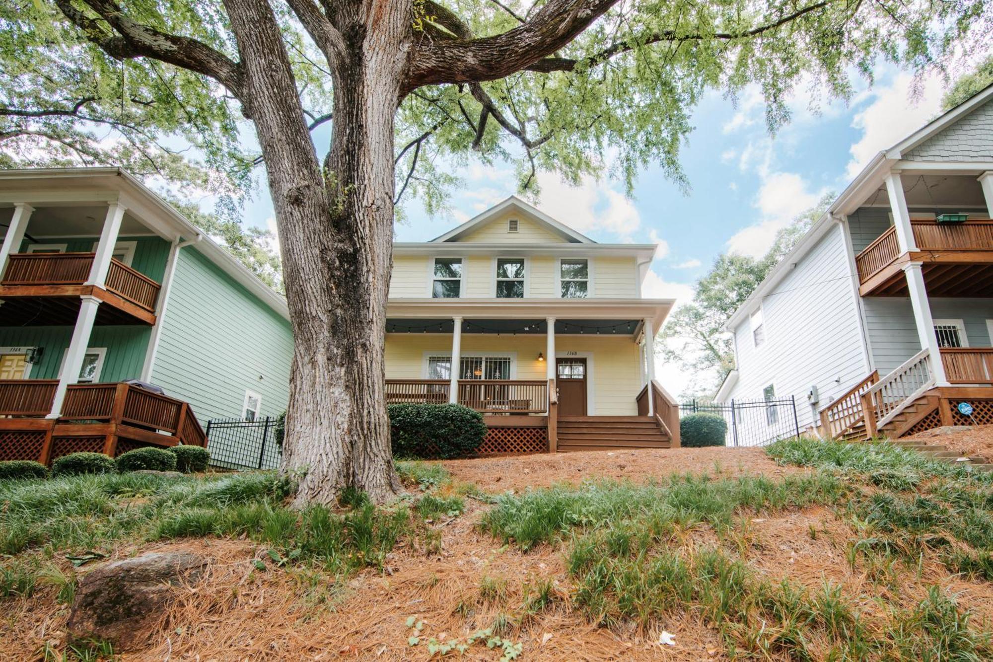 Cozy Cottage - Walk To Campus, Stadium, Downtown アセンズ エクステリア 写真